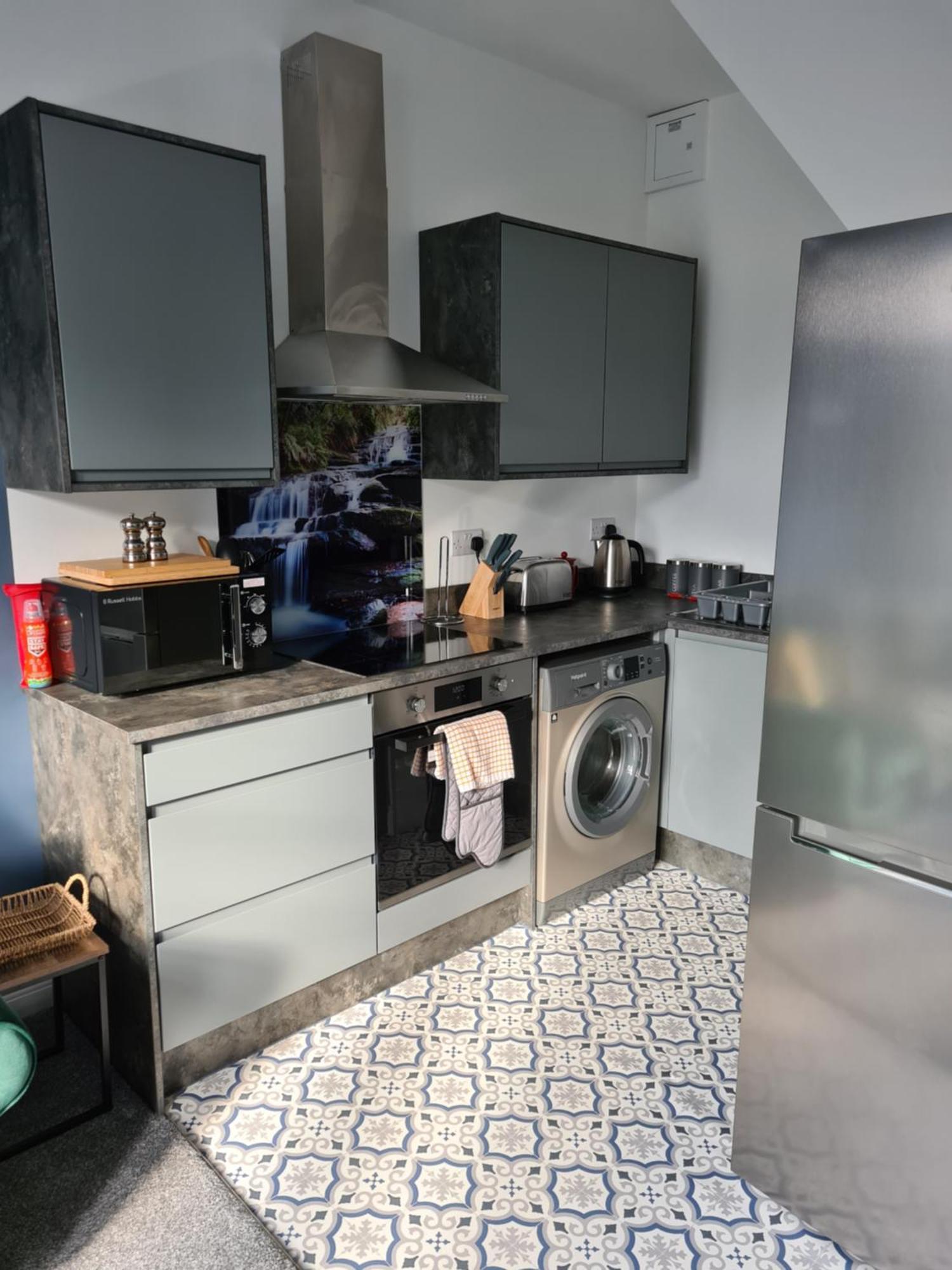Modern River View Mytholmroyd Apartment Bagian luar foto