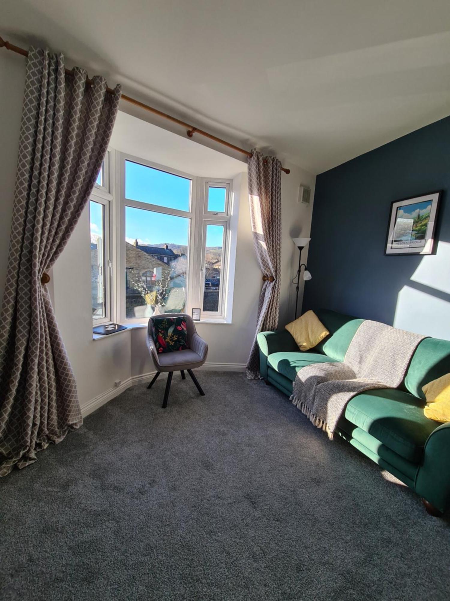 Modern River View Mytholmroyd Apartment Bagian luar foto
